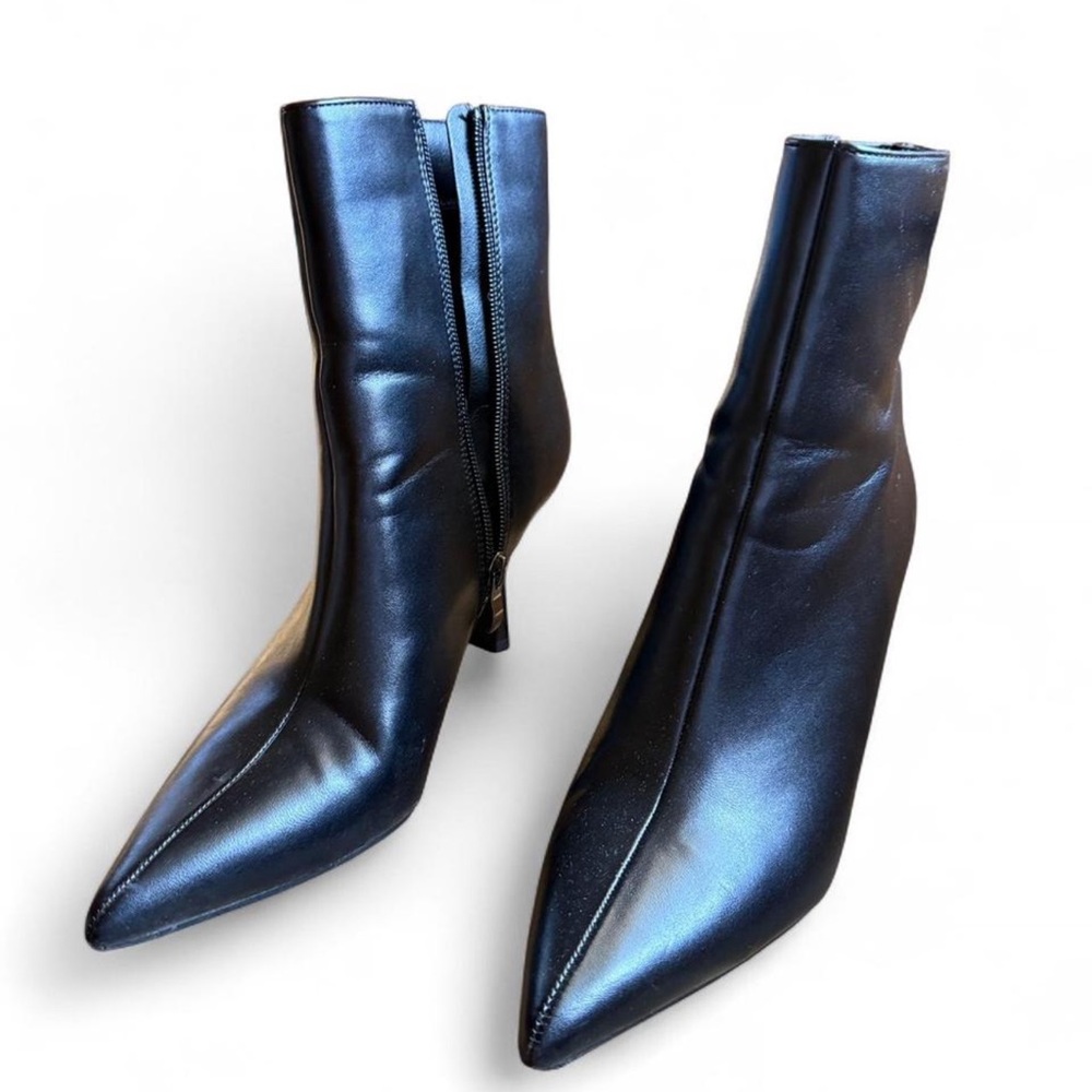 Elegant Black Ankle Boots